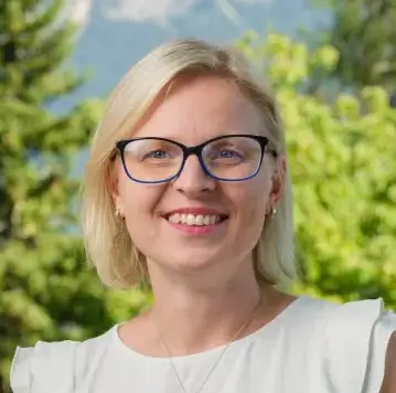 Gloria Arpasi 2